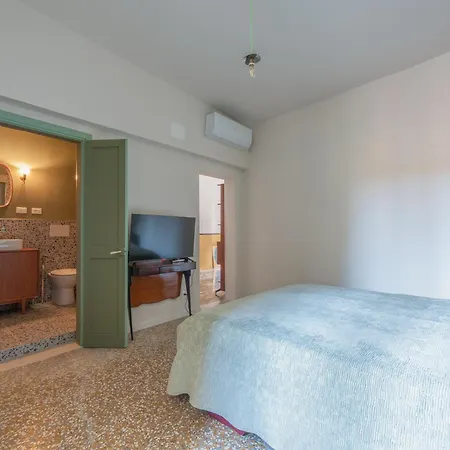 Apartment Sant'angelo Canal View